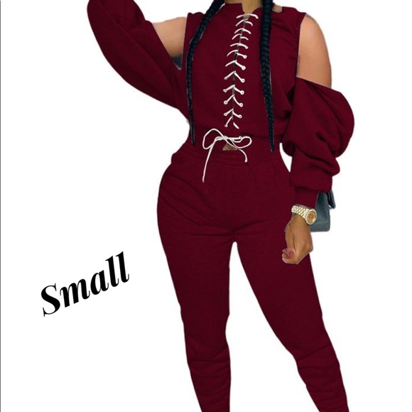 Stylish Burgundy 2pc Set - Picture 1 of 5